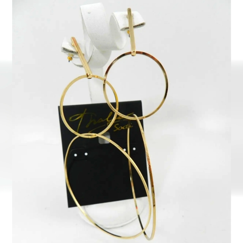 💎 2/$15 Thalia Sodi Gold-Tone Extra Large 4" Interlocking Drop Hoop Earrings - Picture 3 of 6